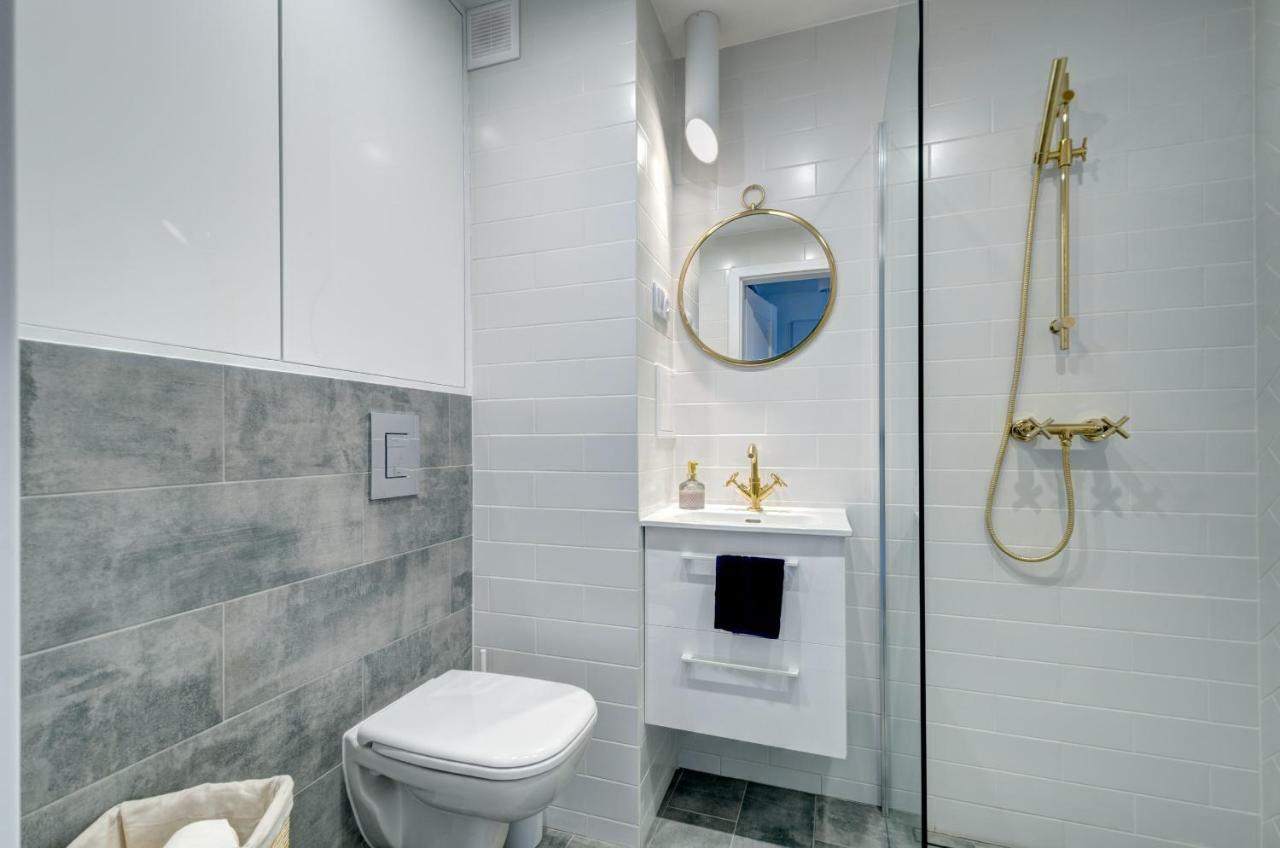 Modern Place Apartament Przy Plazy By Piroko Gdynia Exterior photo